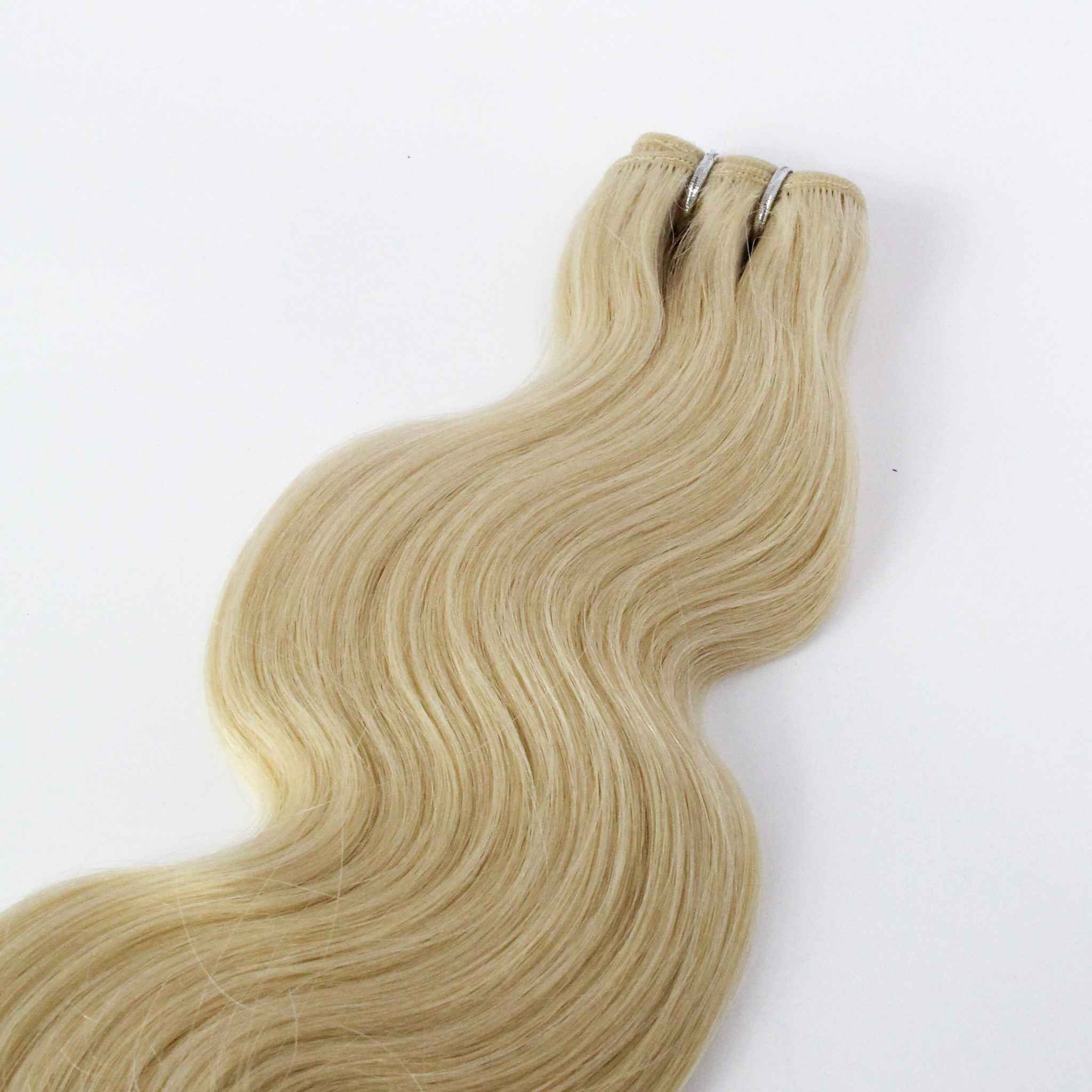 TISSAGE CALIFORNIA (BLOND PLATINE) - 16" 50 GR - ONDULÉ