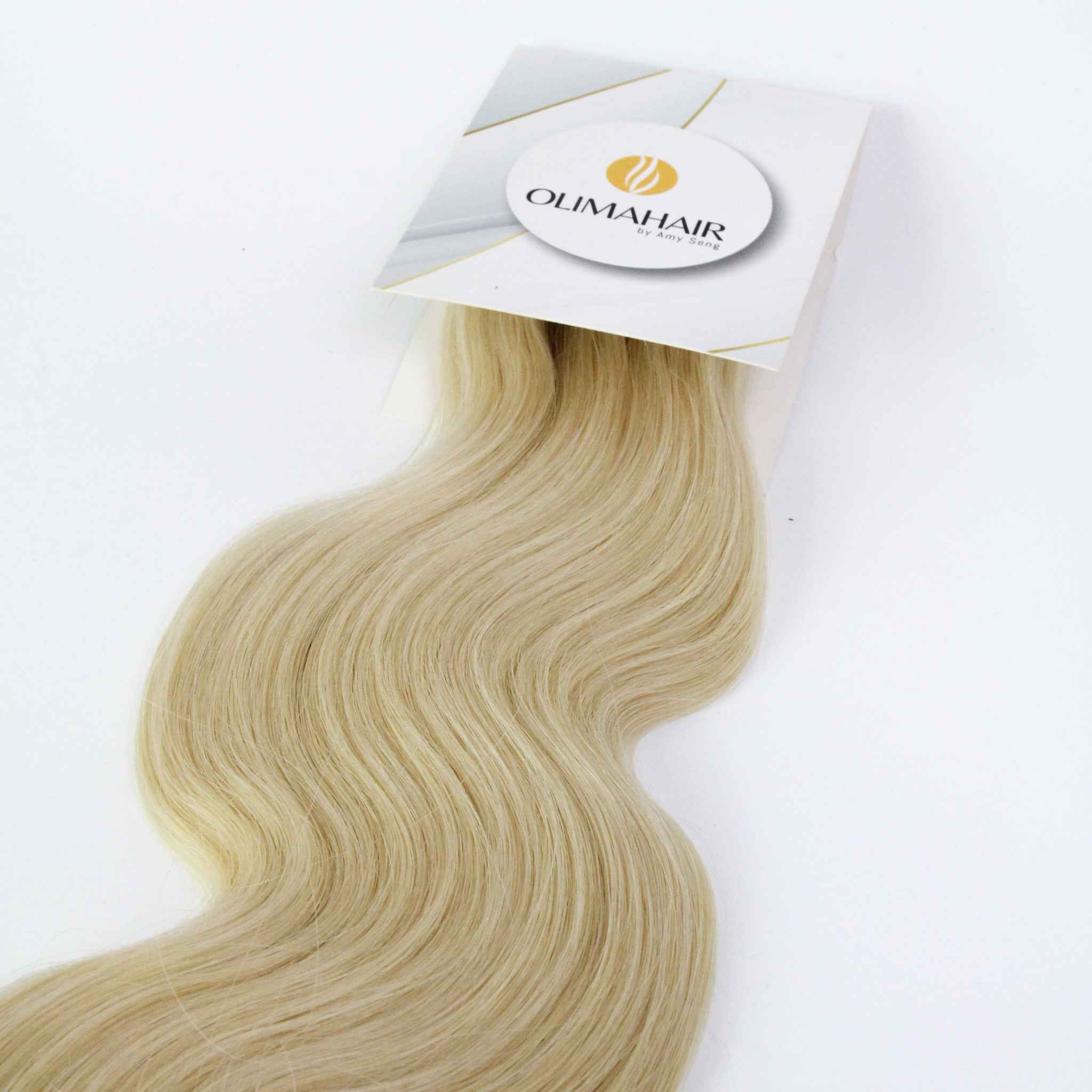 TISSAGE CALIFORNIA (BLOND PLATINE) - 16" 50 GR - ONDULÉ